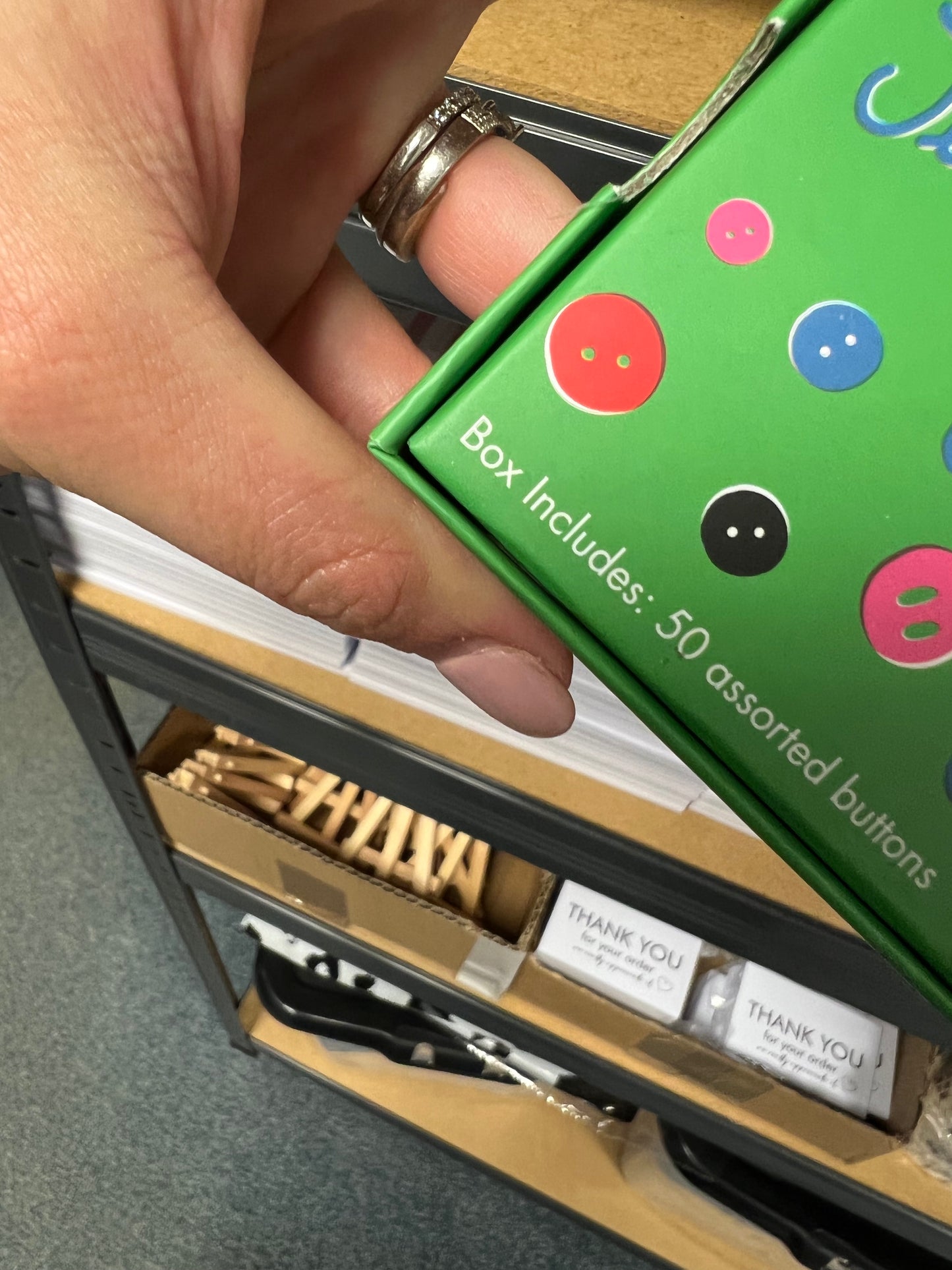 ⭐️ RTC Box of 50 Buttons – Boes Wholesale Ltd